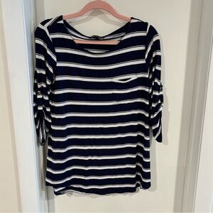 Cable & Gauge Navy and white top Medium